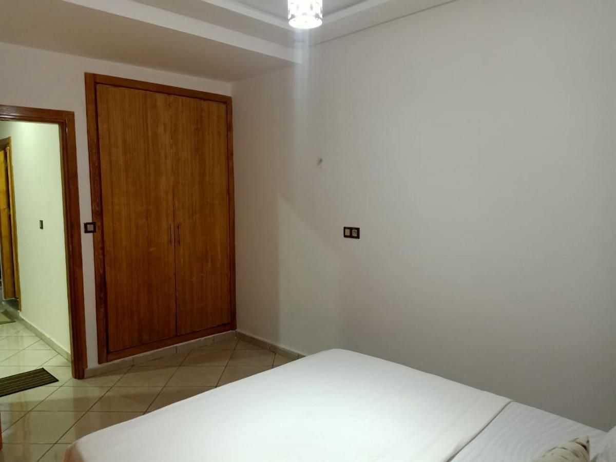 Appartement De Luxe A Deux Pas De La Mer Мартил Екстериор снимка